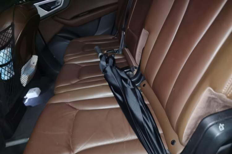 Used Audi Q7 2016 40 TFSI Comfort Model Left Rear Seat