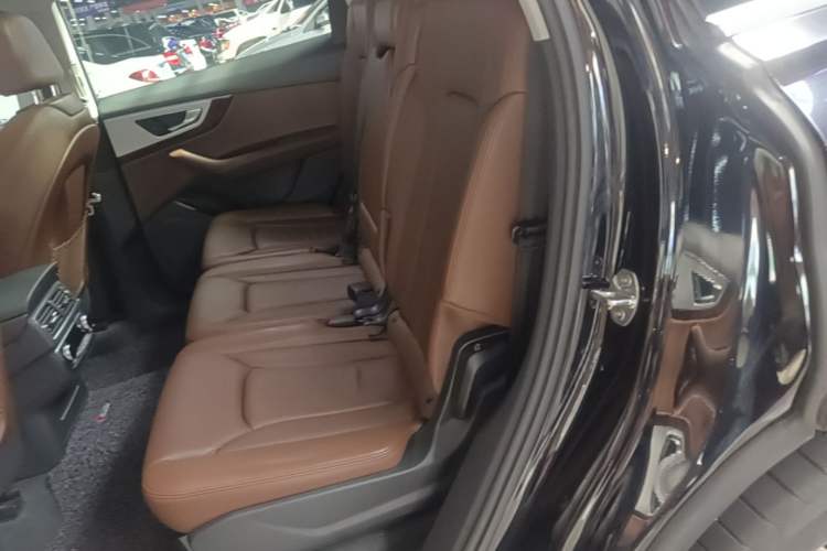 Used Audi Q7 2016 45 TFSI S line Sport Edition Left Rear Seat