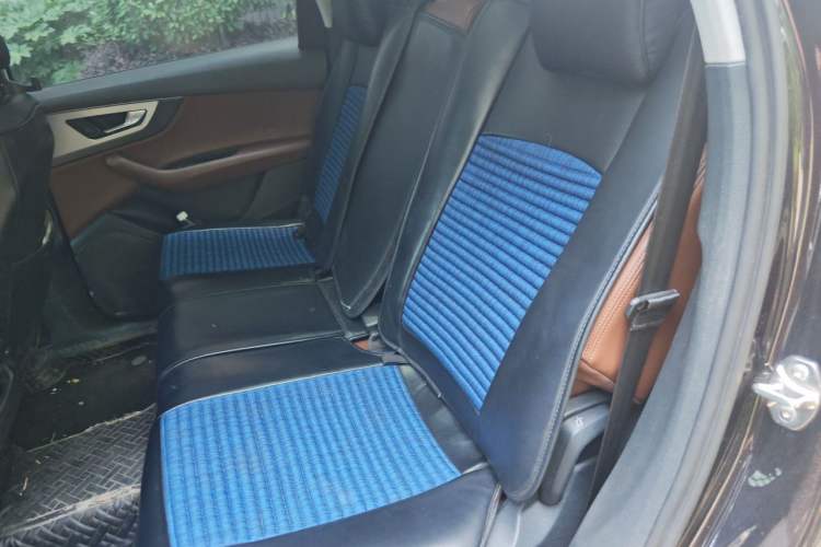 Used Audi Q7 2016 40 TFSI Comfort Model Left Rear Seat