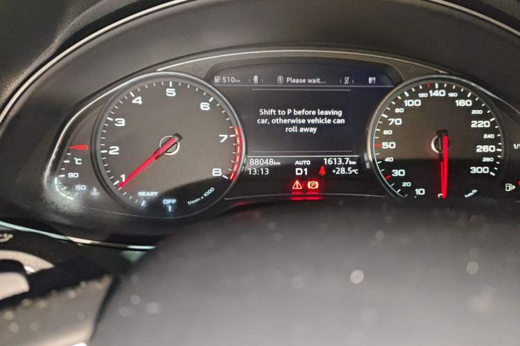 Used Audi Q7  Odometer Close Up