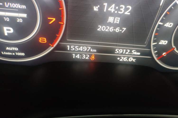 Used Audi Q7 2016 45 TFSI Technology Edition Odometer Close Up