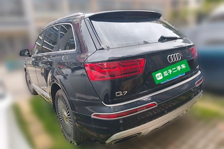 Used Audi Q7 2016 40 TFSI Comfort Model Rear Left 45 Deg