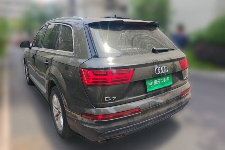 Used Audi Q7 2016 40 TFSI Comfort Model Rear Left 45 Deg