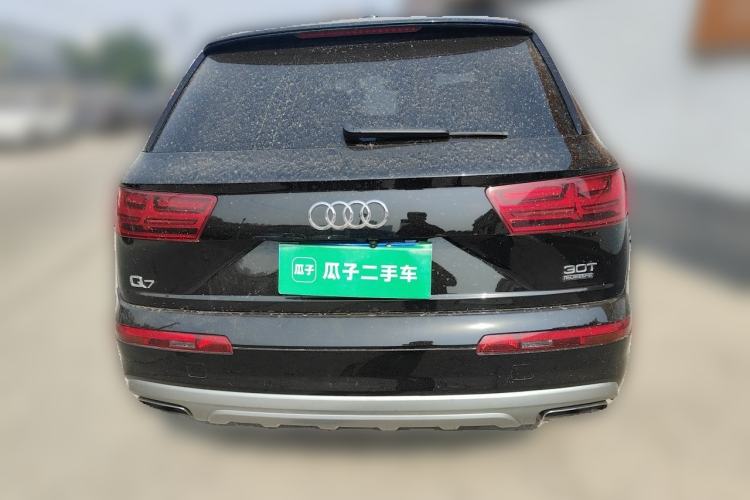Used Audi Q7  Rear