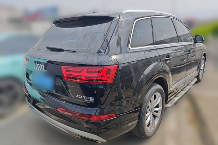 Used Audi Q7 2016 40 TFSI Comfort Model Rear Right 45 Deg