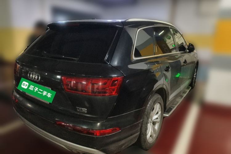 Used Audi Q7  Rear Right 45 Deg