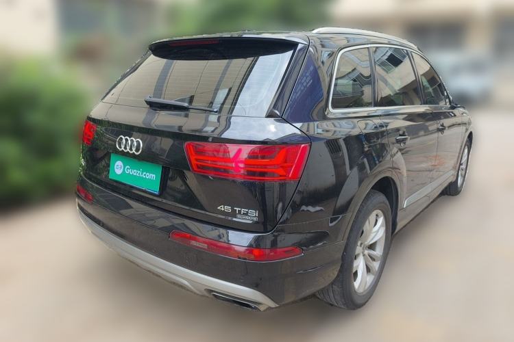 Used Audi Q7 2016 45 TFSI Technology Edition Rear Right 45 Deg