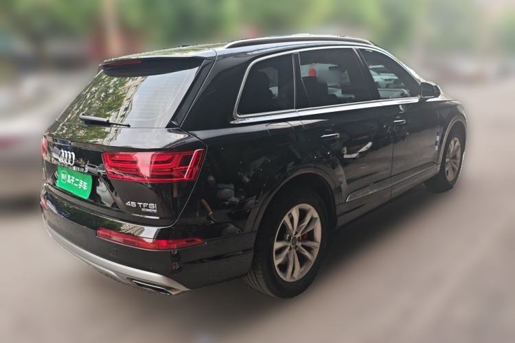 Used Audi Q7 2016 45 TFSI Technology Edition Rear Right 45 Deg