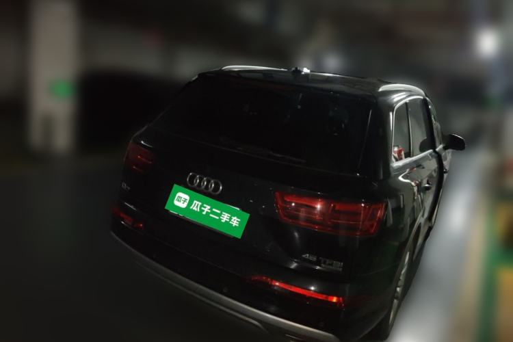 Used Audi Q7 2016 45 TFSI Technology Edition Rear Right 45 Deg
