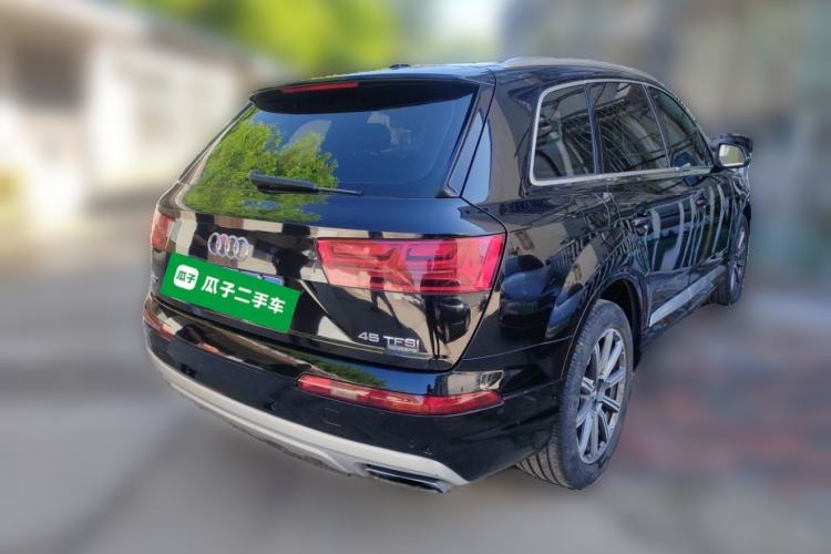 Used Audi Q7 2016 40 TFSI Comfort Model Rear Right 45 Deg