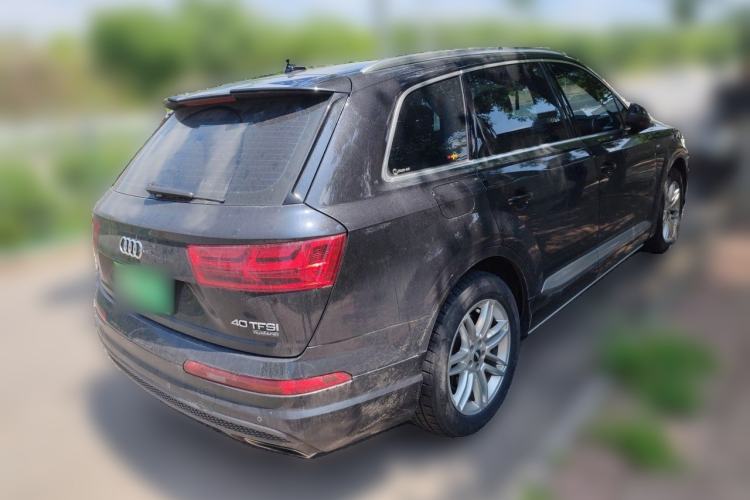 Used Audi Q7 2016 40 TFSI Comfort Model Rear Right 45 Deg