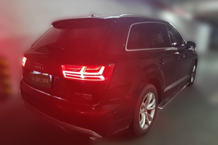 Used Audi Q7 2016 45 TFSI Technology Edition Rear Right 45 Deg