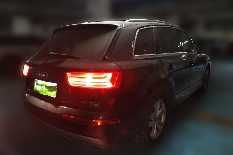 Used Audi Q7 2016 45 TFSI Technology Edition Rear Right 45 Deg