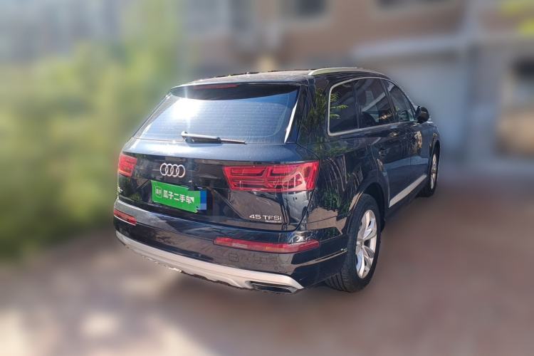 Used Audi Q7 2016 45 TFSI Technology Edition Rear Right 45 Deg