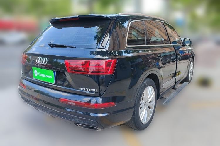 Used Audi Q7 2016 45 TFSI Technology Edition Rear Right 45 Deg