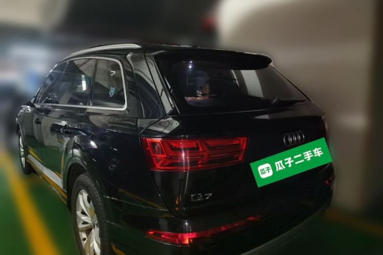 Used Audi Q7 2016 40 TFSI Comfort Model Rear Right 45 Deg