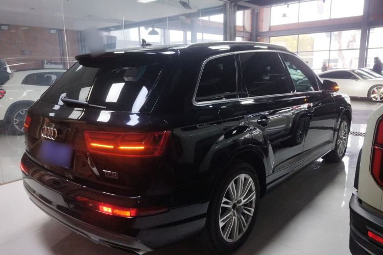 Used Audi Q7 2016 3.0 TFSI 7 seats parallel import Rear Right 45 Deg