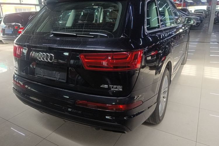 Used Audi Q7 2016 45 TFSI S line Sport Edition Rear Right 45 Deg