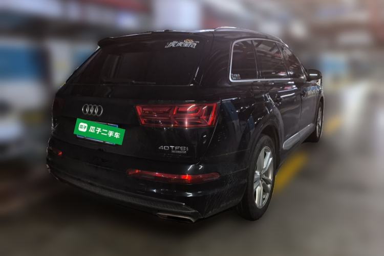 Used Audi Q7 2016 40 TFSI Comfort Model Rear Right 45 Deg