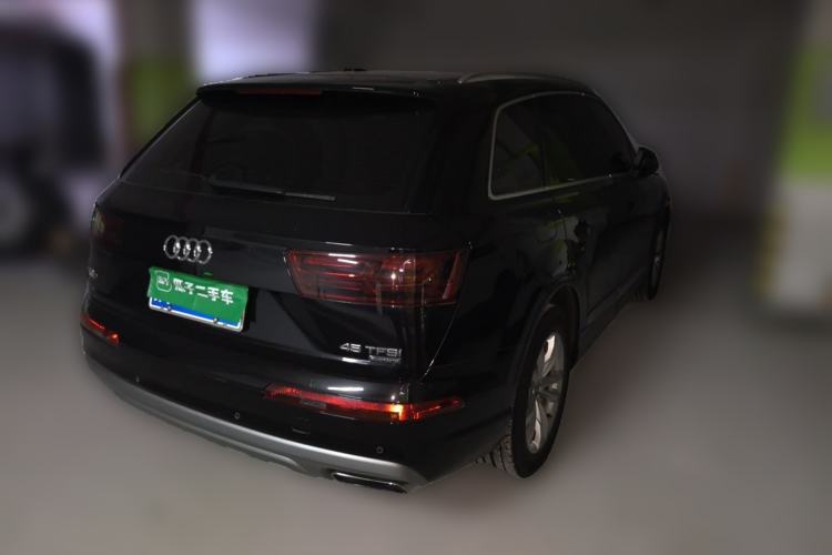 Used Audi Q7 2016 45 TFSI Technology Edition Rear Right 45 Deg
