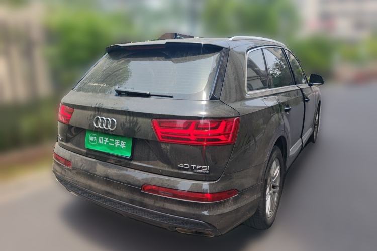 Used Audi Q7 2016 40 TFSI Comfort Model Rear Right 45 Deg