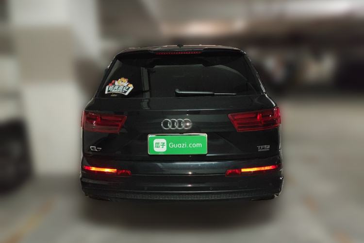 Used Audi Q7  Rear