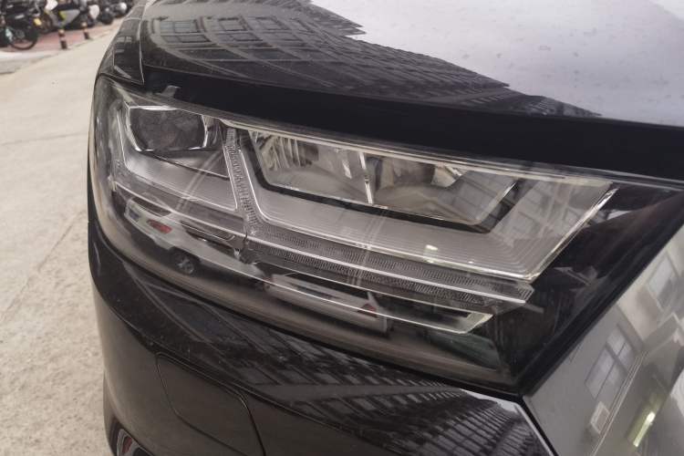 Used Audi Q7 2016 45 TFSI Technology Edition Right Front Headlight
