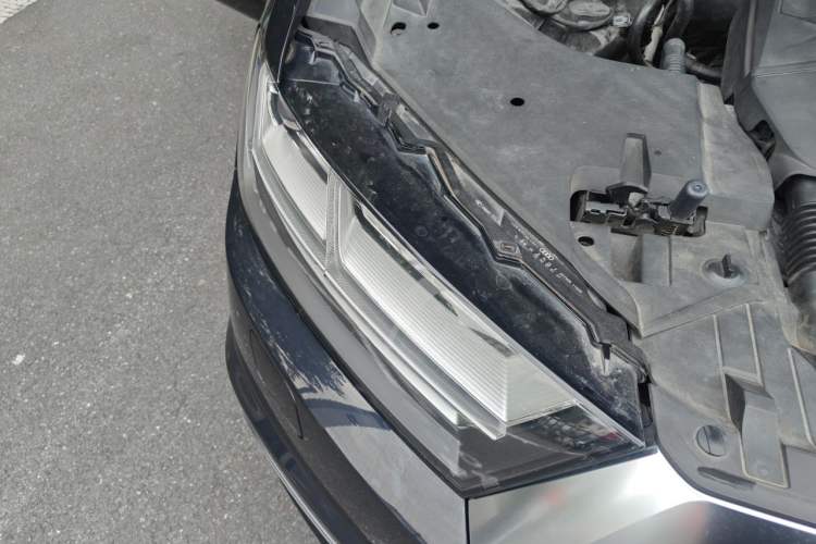 Used Audi Q7 2016 45 TFSI Technology Edition Right Front Headlight