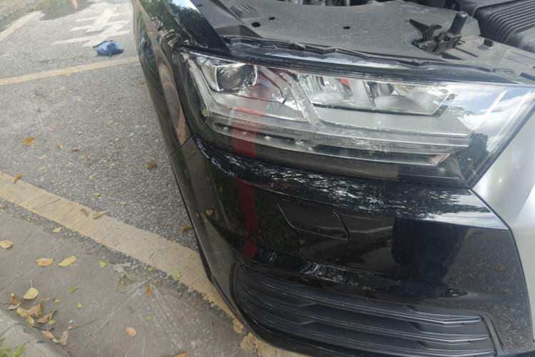 Used Audi Q7 2016 45 TFSI S line Sport Edition Right Front Headlight