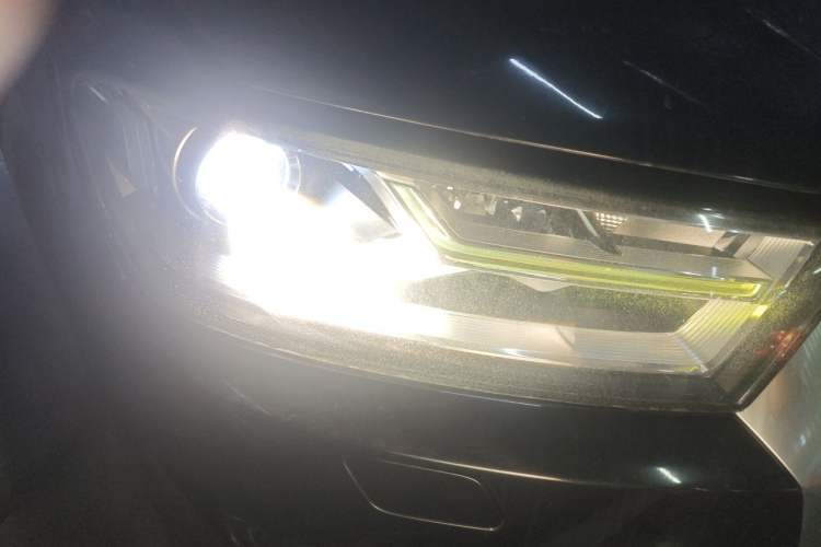 Used Audi Q7 2016 3.0 TFSI parallel import Right Front Headlight