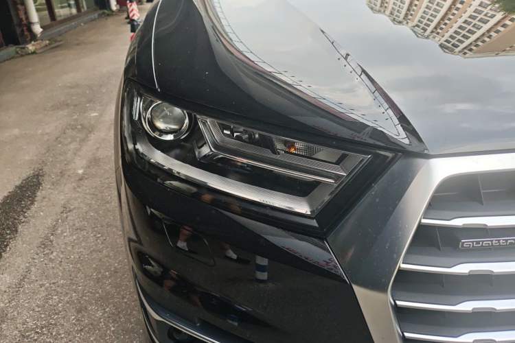 Used Audi Q7 2016 45 TFSI Technology Edition Right Front Headlight