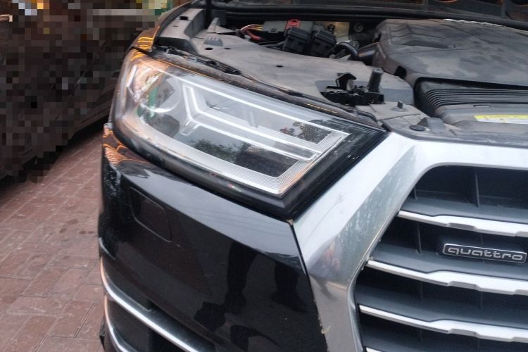Used Audi Q7 2016 45 TFSI Technology Edition Right Front Headlight
