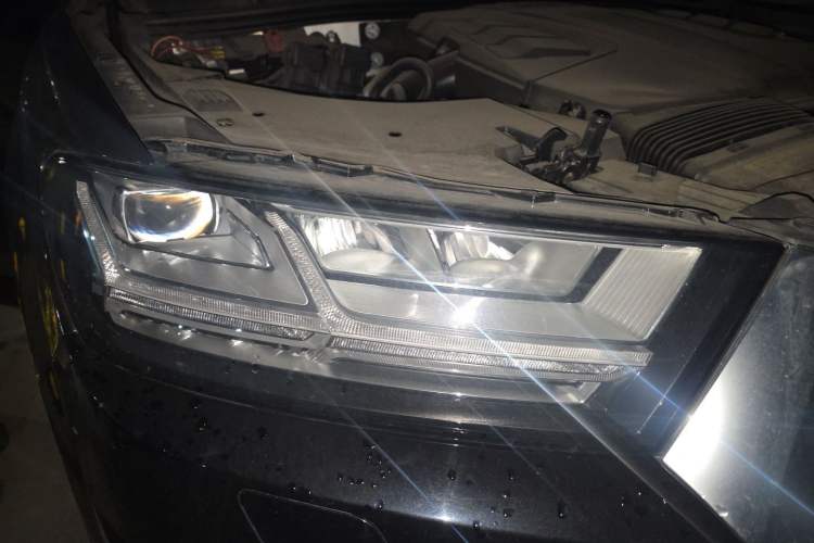 Used Audi Q7 2016 45 TFSI S line Sport Edition Right Front Headlight