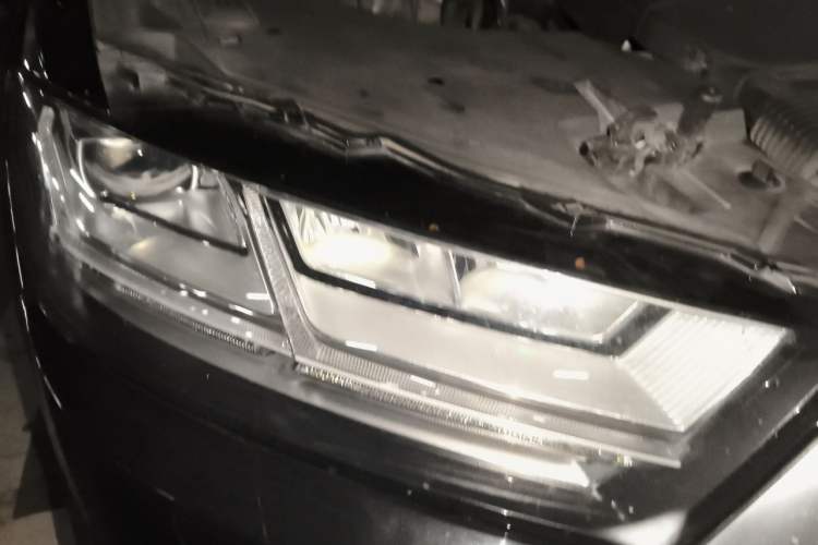 Used Audi Q7 2016 45 TFSI S line Sport Edition Right Front Headlight