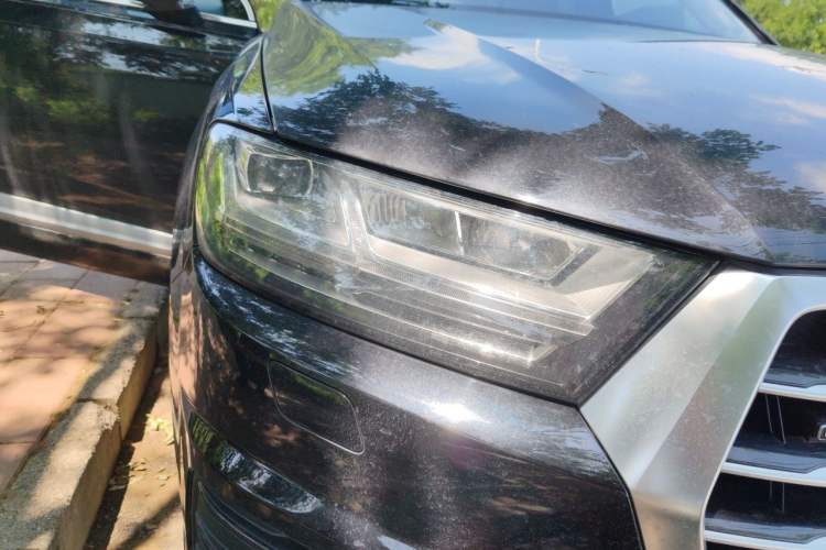 Used Audi Q7 2016 40 TFSI Comfort Model Right Front Headlight