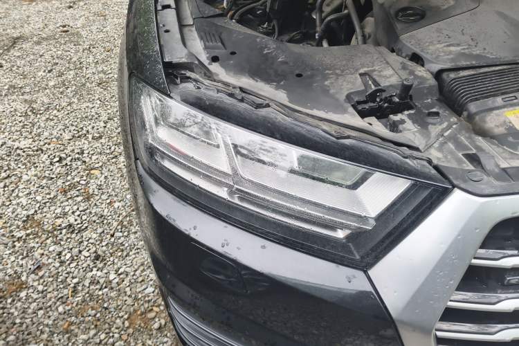 Used Audi Q7 2016 40 TFSI Comfort Model Right Front Headlight