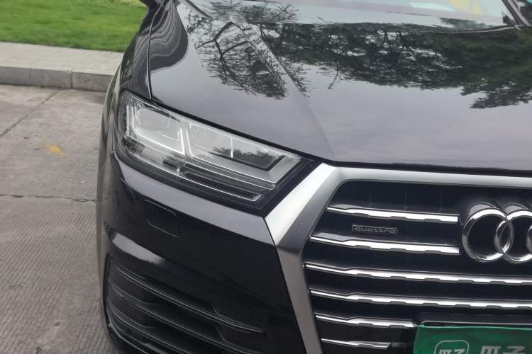 Used Audi Q7 2016 40 TFSI S line Sport Edition Right Front Headlight