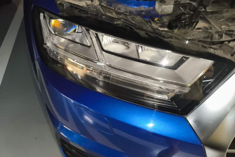 Used Audi Q7 2016 45 TFSI Technology Edition Right Front Headlight