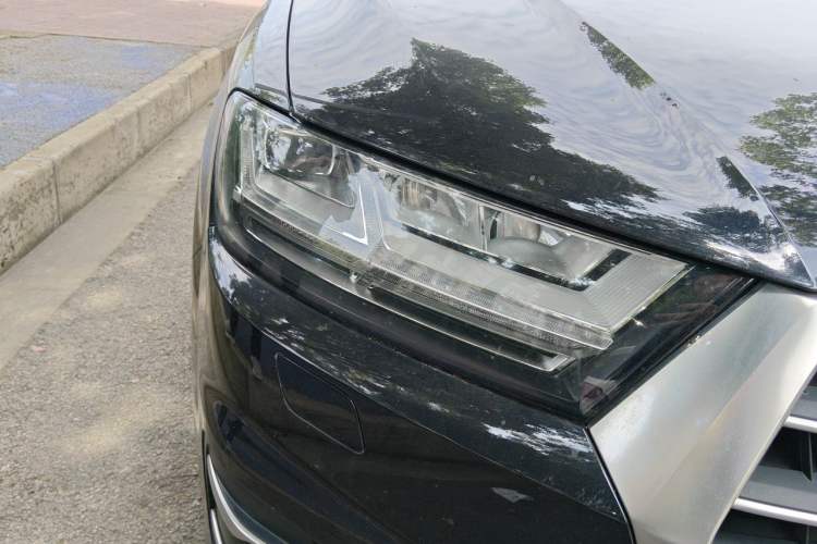 Used Audi Q7 2016 45 TFSI Technology Edition Right Front Headlight