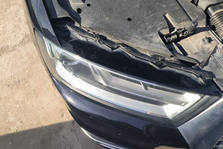 Used Audi Q7 2016 45 TFSI Technology Edition Right Front Headlight