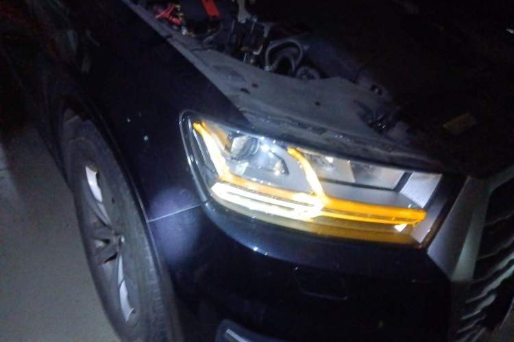 Used Audi Q7 2016 45 TFSI Technology Edition Right Front Headlight