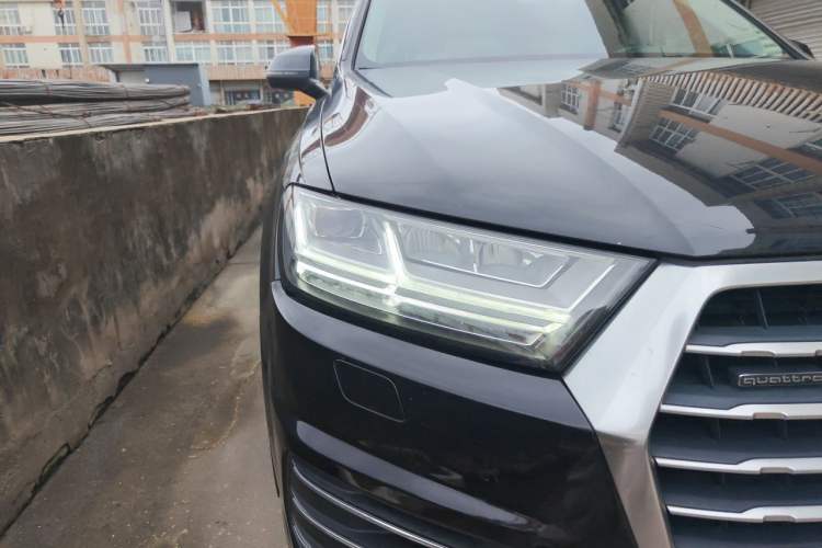 Used Audi Q7 2016 40 TFSI S line Sport Edition Right Front Headlight