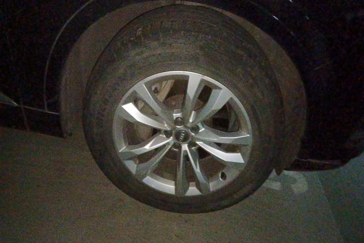 Used Audi Q7 2016 45 TFSI Technology Edition Right Front Wheel Hub