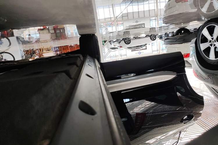 Used Audi Q7 2016 40 TFSI Comfort Model Right Side Sill