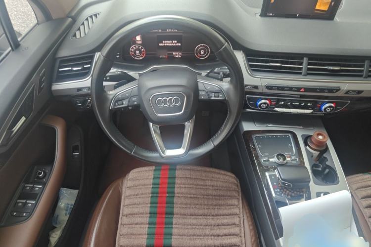 Used Audi Q7 2016 45 TFSI S line Sport Edition Steering Wheel
