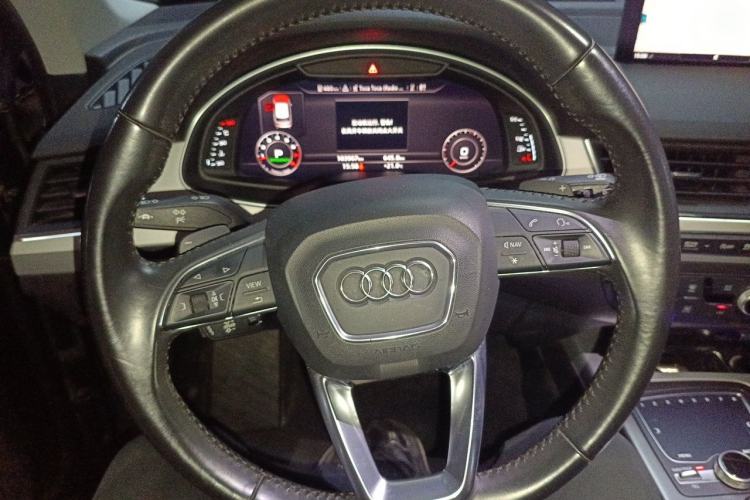 Used Audi Q7 2016 45 TFSI Technology Edition Steering Wheel