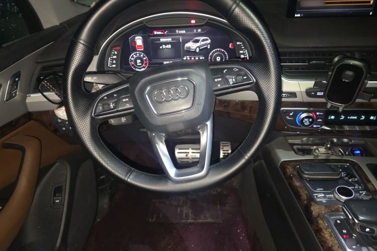 Used Audi Q7 2016 45 TFSI S line Sport Edition Steering Wheel