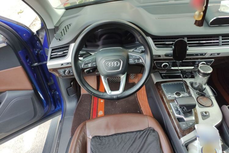 Used Audi Q7 2016 45 TFSI Technology Edition Steering Wheel