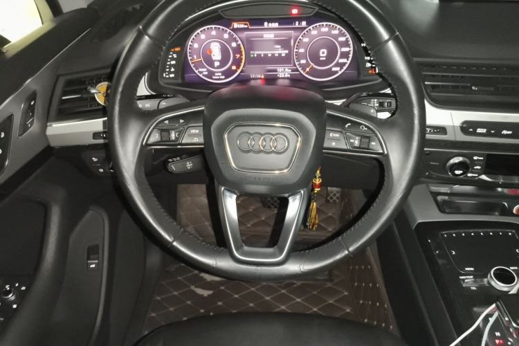 Used Audi Q7 2016 45 TFSI Technology Edition Steering Wheel
