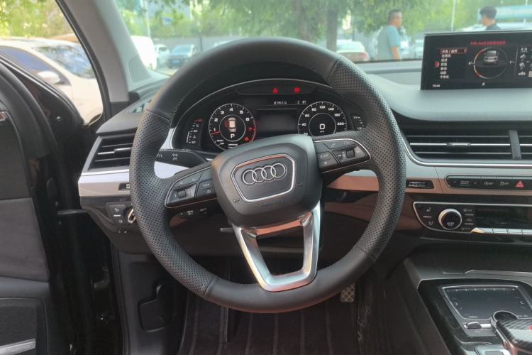 Used Audi Q7 2016 45 TFSI S line Prestige Edition Steering Wheel